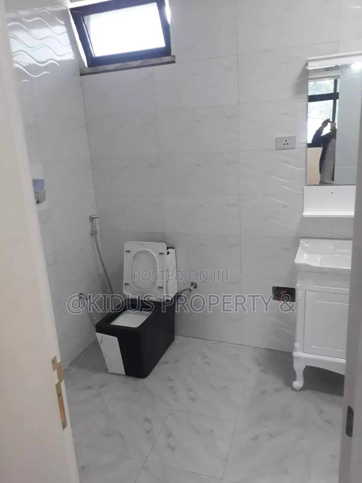 7bdrm Townhouse / Terrace in German@Gofa School, Nifas Silk-Lafto