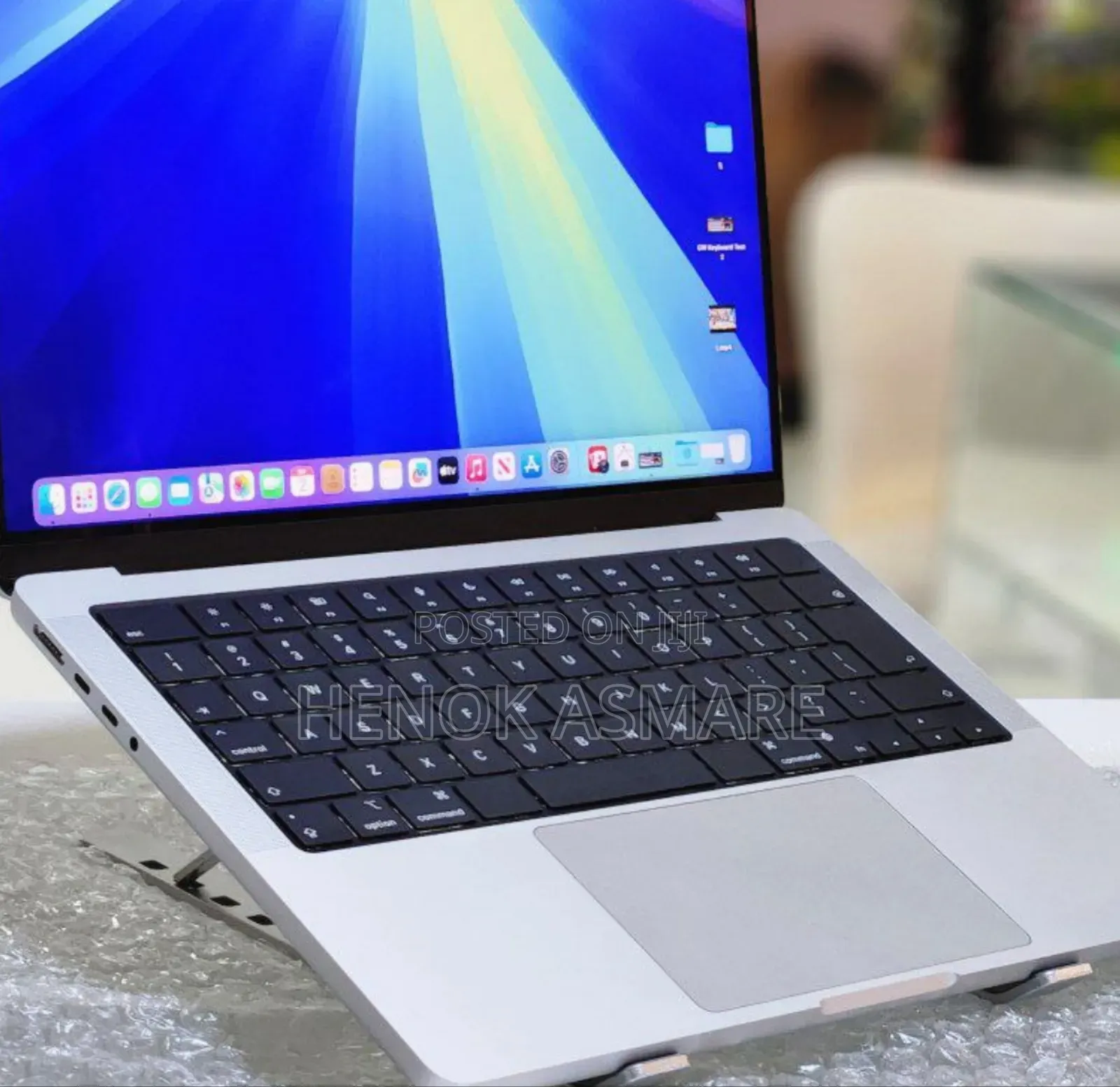 New Laptop Apple MacBook Pro M1 16GB Apple M1 Pro SSD 512GB