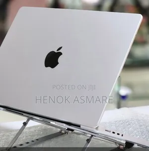 New Laptop Apple MacBook Pro M1 16GB Apple M1 Pro SSD 512GB