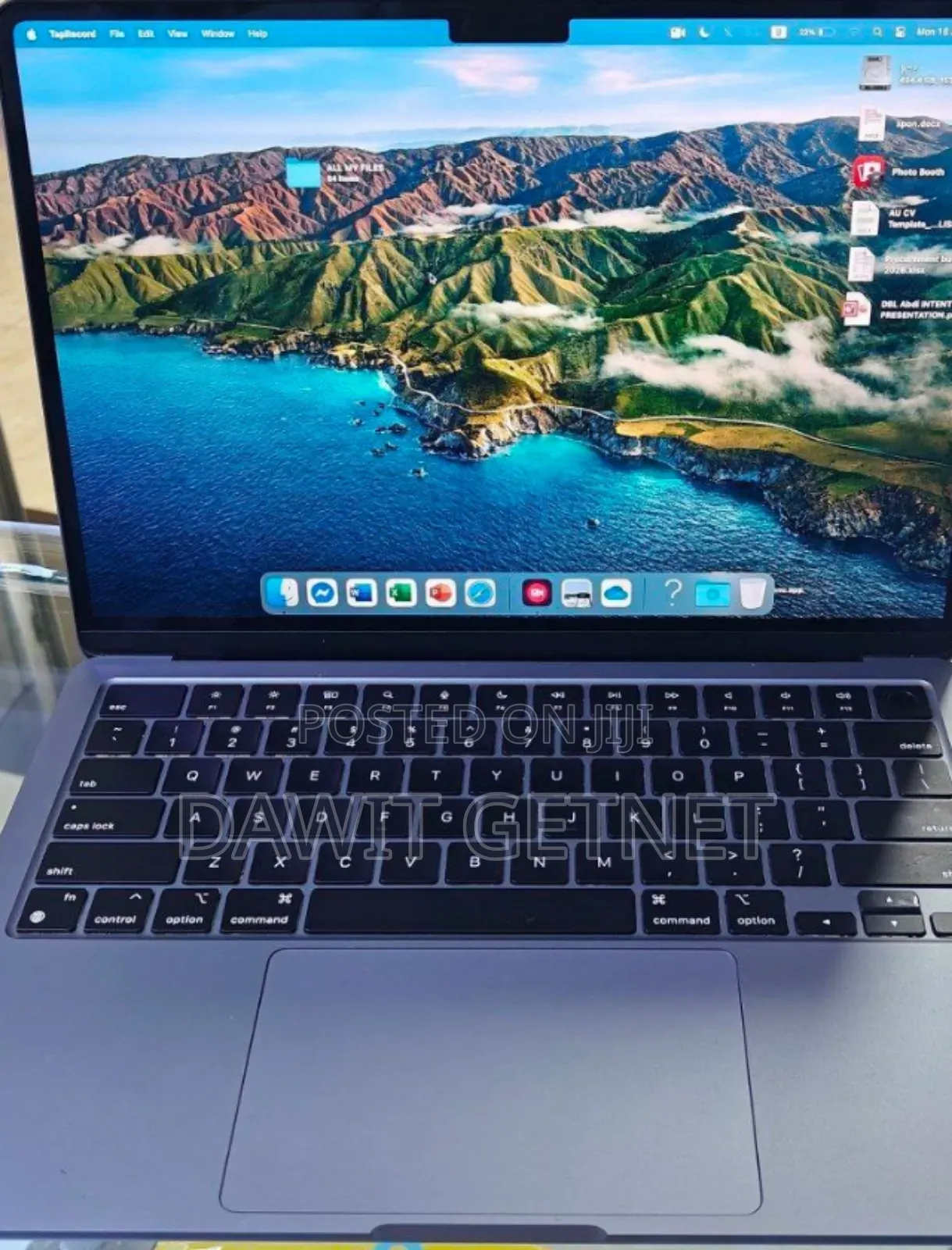 New Laptop Apple MacBook Air 2022 M2 8GB AMD A10 SSD 512GB