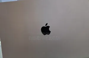 New Laptop Apple MacBook Pro 16GB Apple M1 Pro SSD 1T