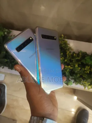 New Samsung Galaxy S10 5G 256 GB White