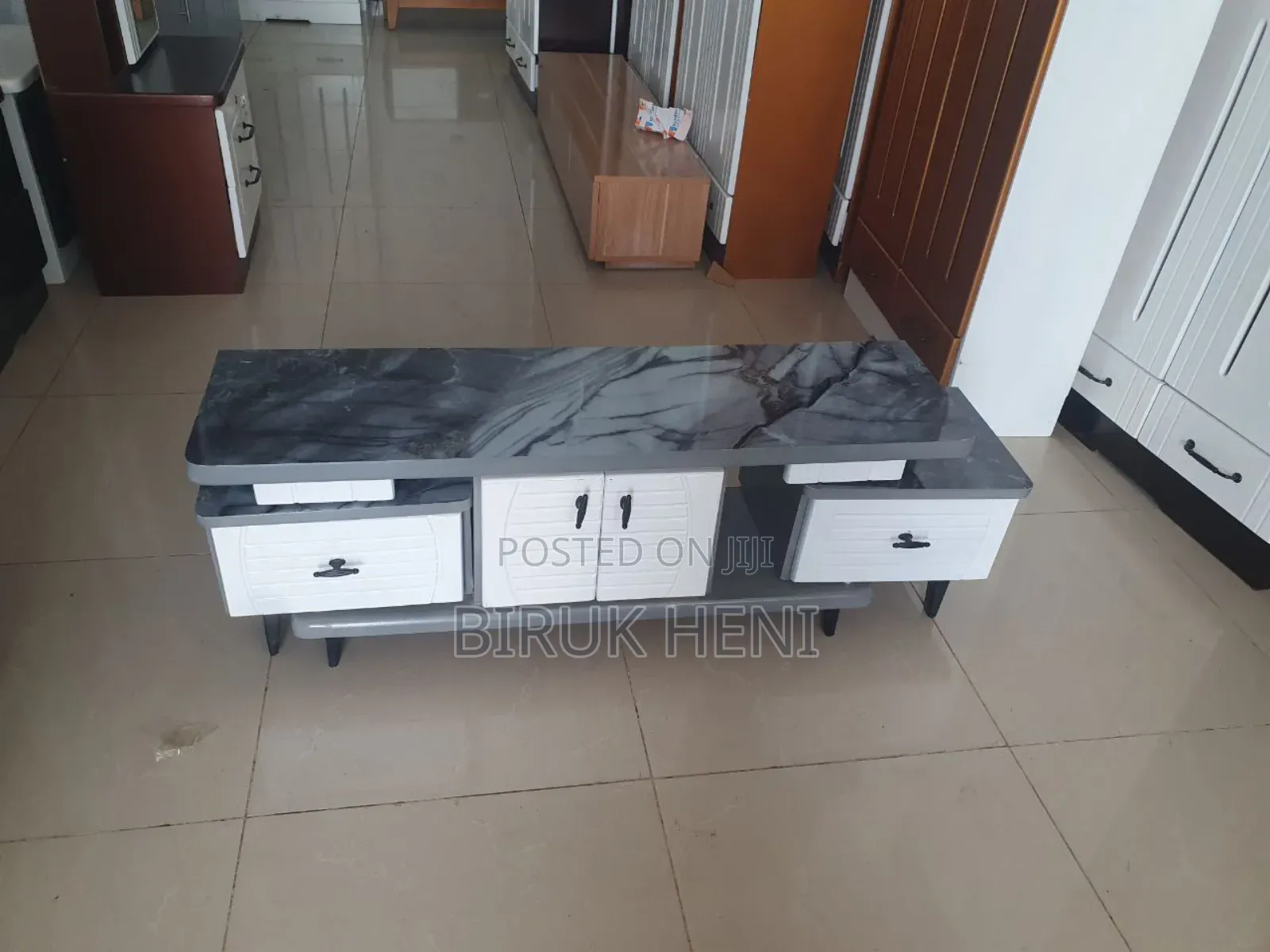 Tv Stand/ቲቪ ስታንድ