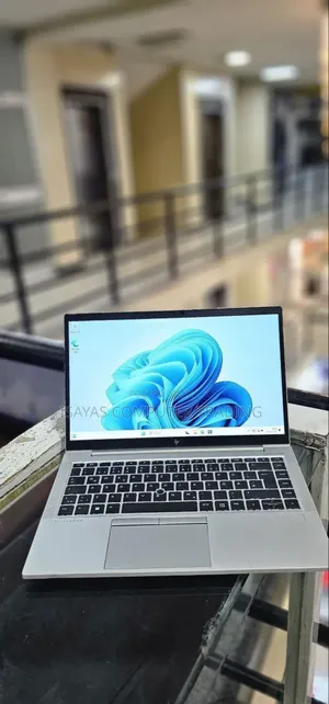 New Laptop HP EliteBook 840 G8 16GB Intel Core I5 SSD 512GB