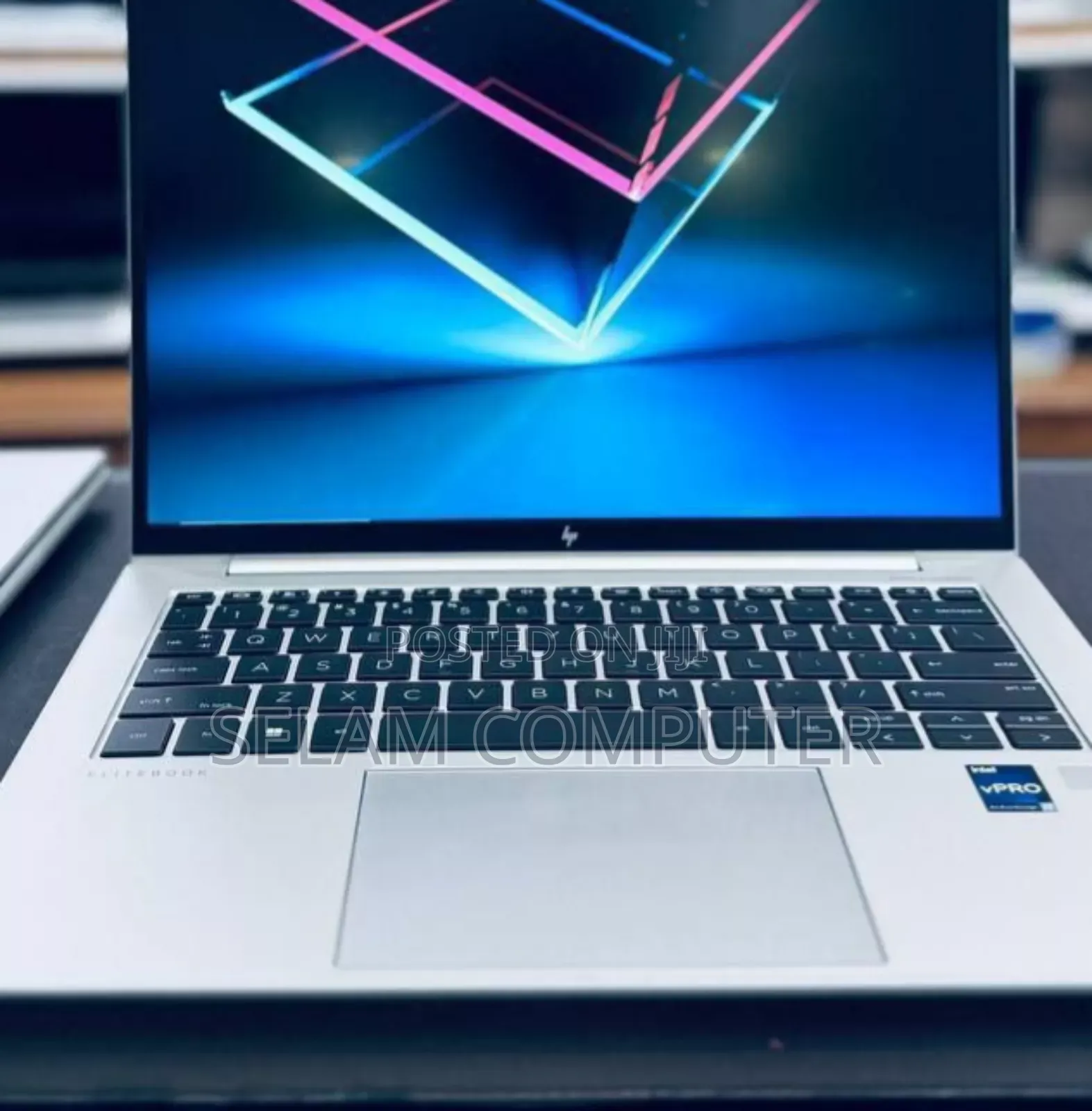 New Laptop HP EliteBook 840 G10 16GB Intel Core I7 SSD 1T