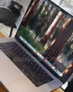 New Laptop Apple MacBook Pro M1 16GB Apple M1 SSD 1T