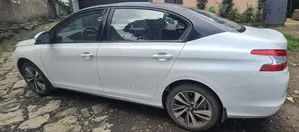 Dongfeng Glory 2023 White