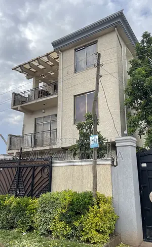 9bdrm House in Sheger, Nifas Silk-Lafto for sale