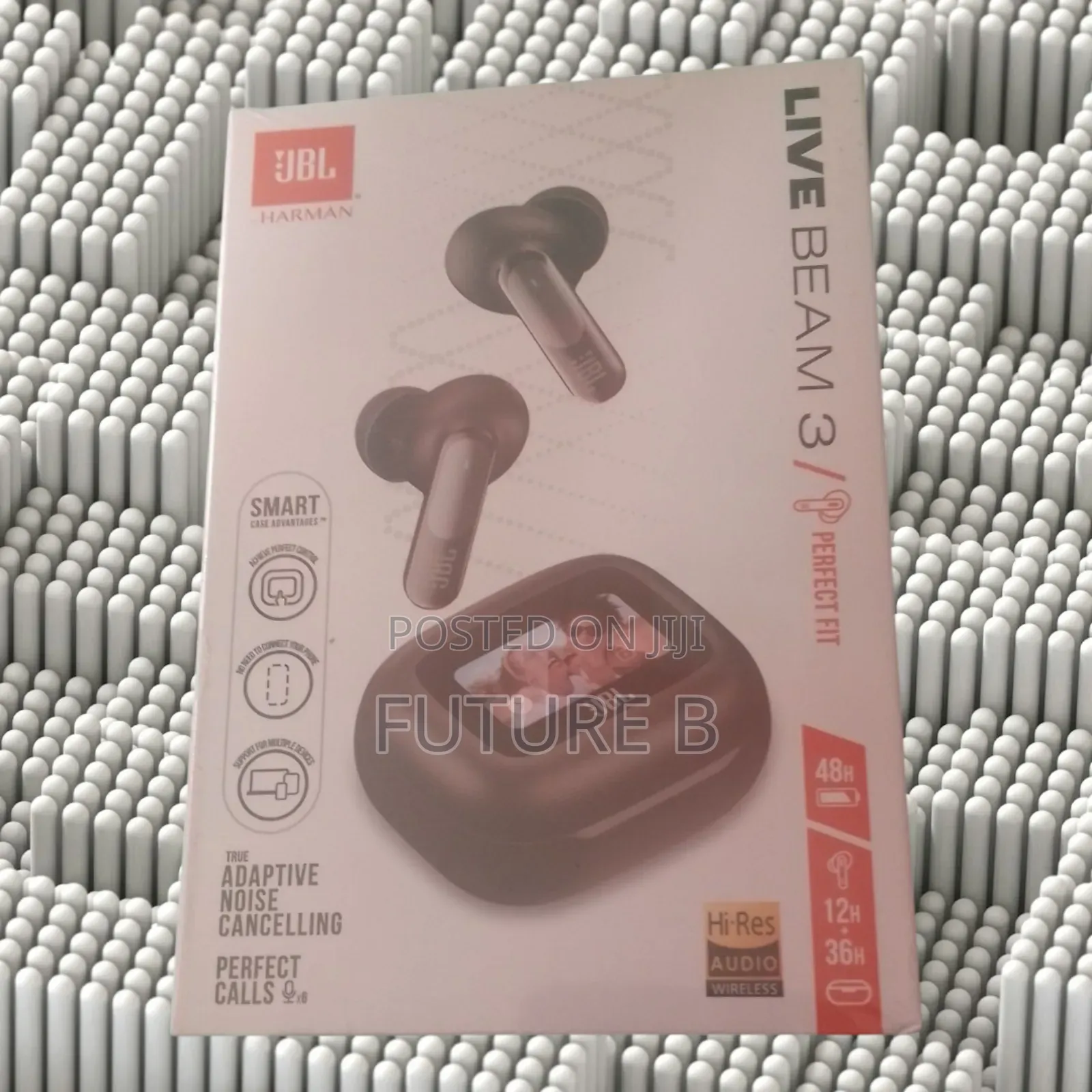 JBL Live Beam3 : Perfect for Travel and Commuting