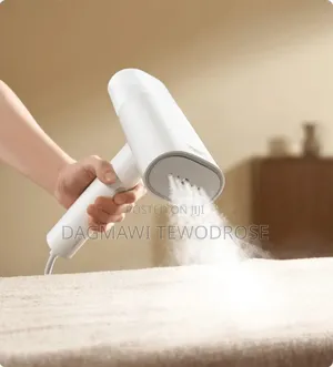 Photo - Xiaomi Handheld Garment Steamer