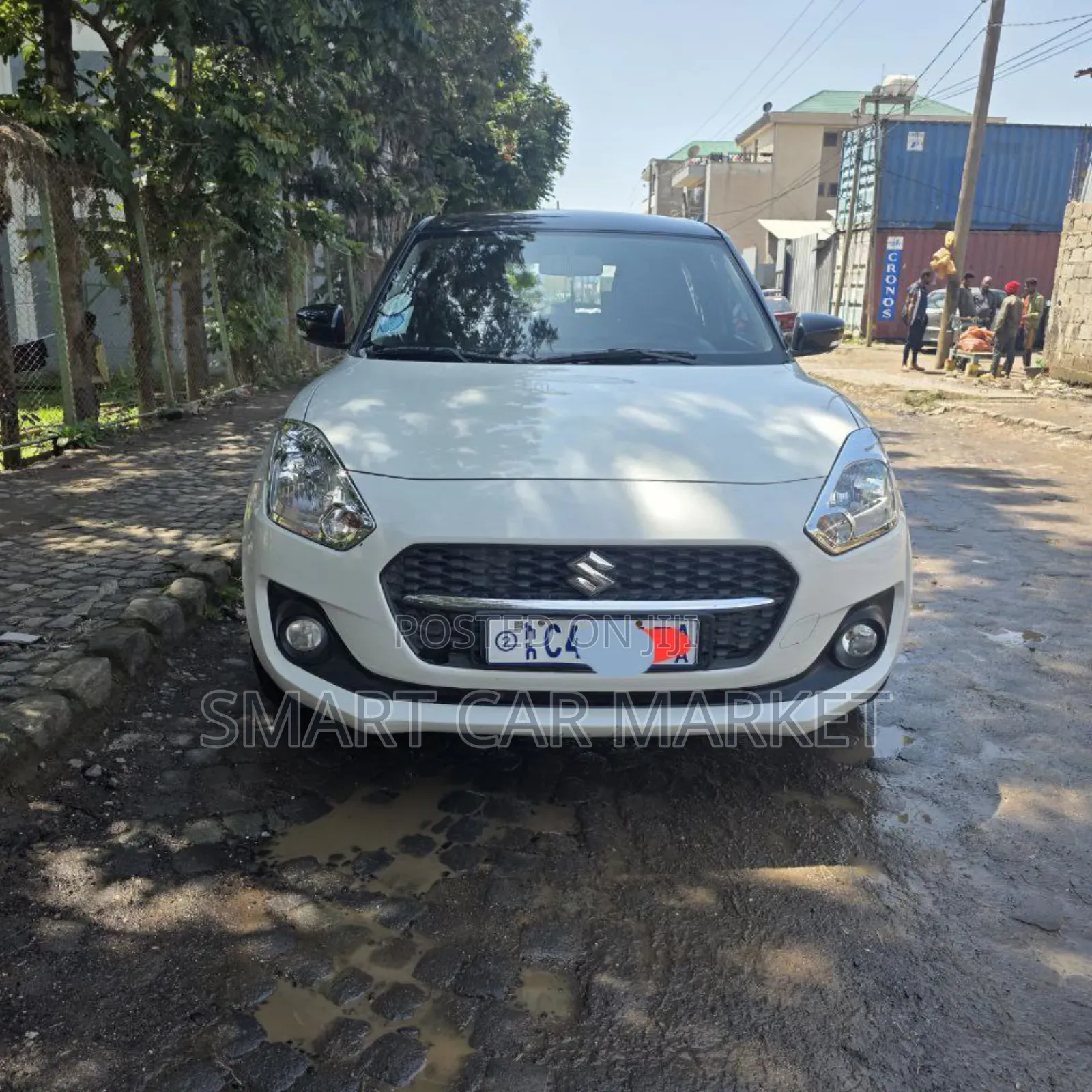 Suzuki Swift 2022 White