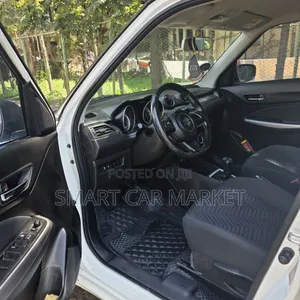 Suzuki Swift 2022 White