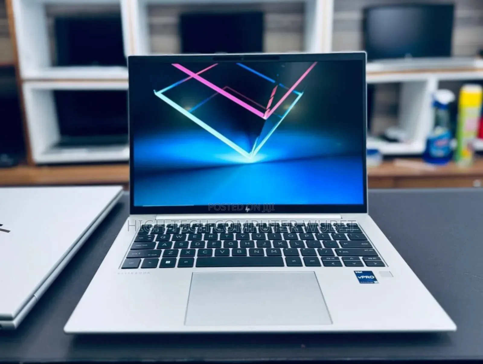 New Laptop HP EliteBook 840 G10 16GB Intel Core I7 SSD 1T