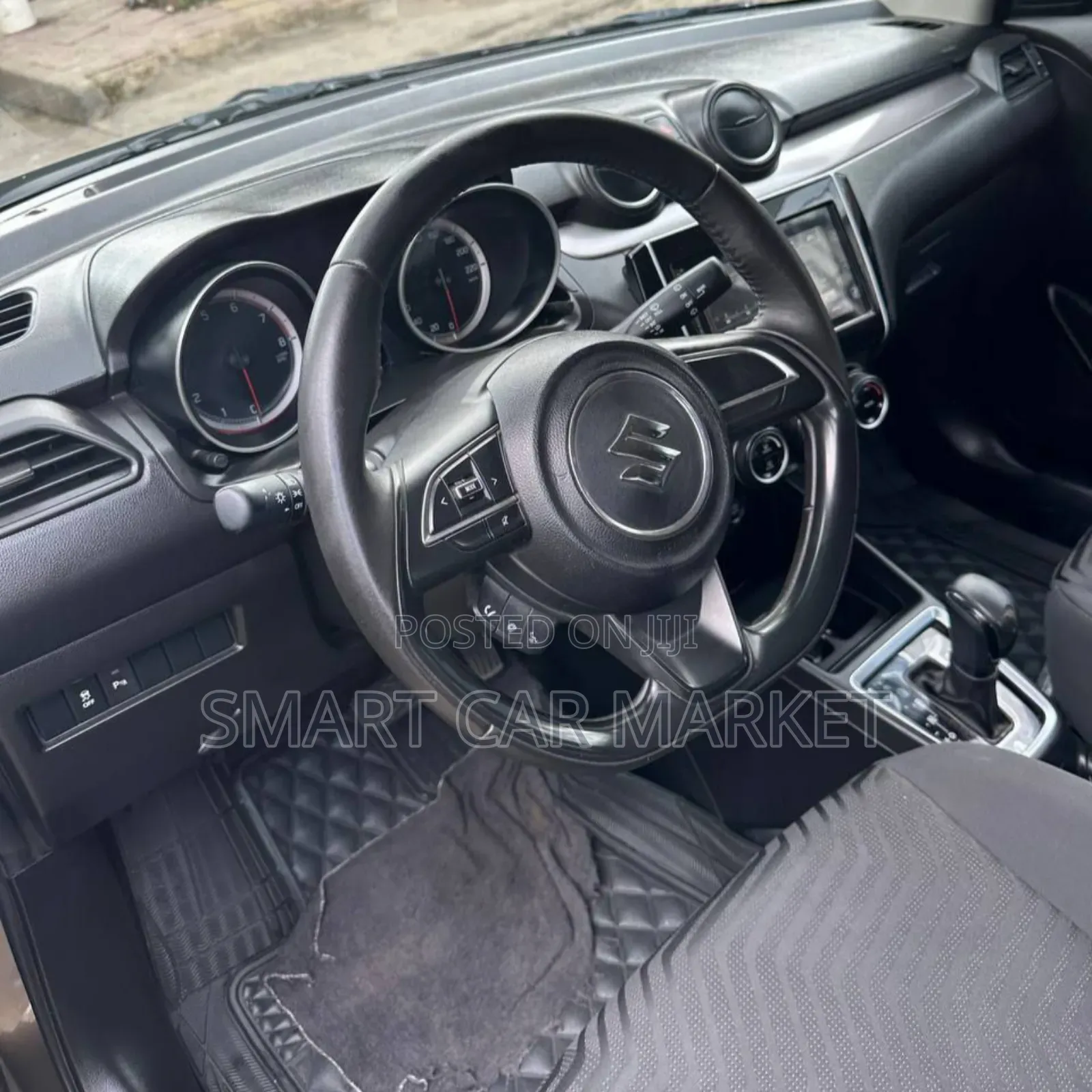 Suzuki Swift 2022 Silver