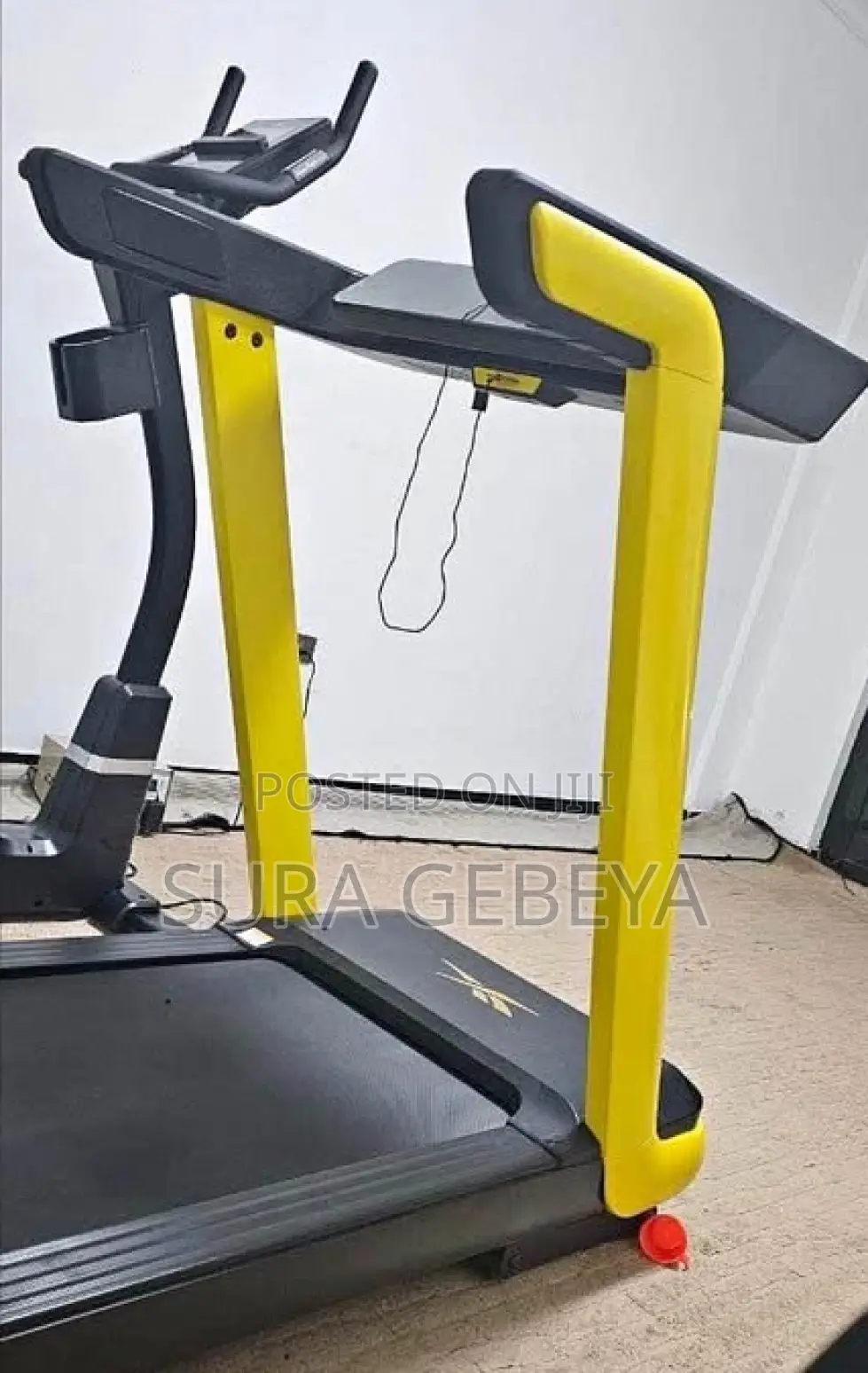 ዛሬ የማሳያቹ ዘመናዊ የመሮጫ ማሽን የሆነውን Home Fitness Machines