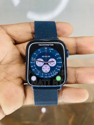 Photo - Apple Watch Series 6 (44mm)