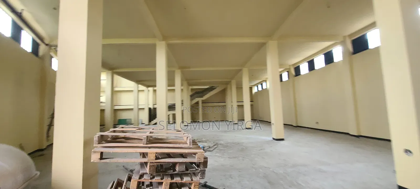 የከራይ መጋዘን ቃሊቲ