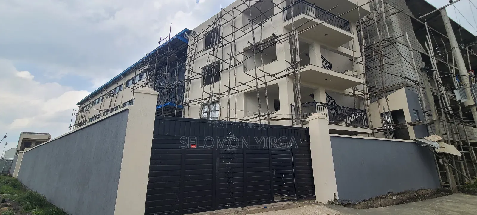 የከራይ መጋዘን ቃሊቲ