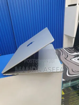 New Laptop Apple MacBook Air 16GB Apple M4 SSD 256GB