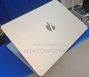 New Laptop Apple MacBook Air 2025 M4 13-Inch 16GB Apple M4 SSD 256GB