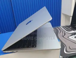 New Laptop Apple MacBook Air 2025 M4 13-Inch 16GB Apple M4 SSD 256GB