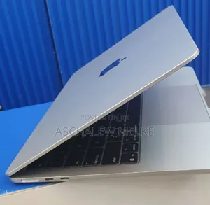 New Laptop Apple MacBook Air 2025 M4 13-Inch 16GB Apple M4 SSD 256GB