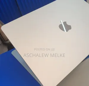 New Laptop Apple MacBook Air 2025 M4 13-Inch 16GB Apple M4 SSD 256GB