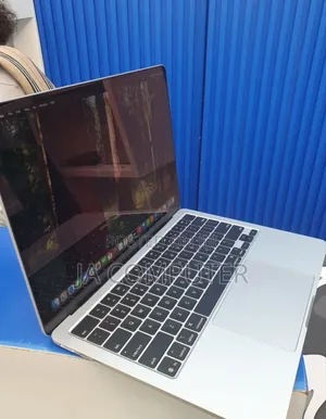 New Laptop Apple MacBook Air 2025 M4 13-Inch 16GB Apple M4 SSD 256GB