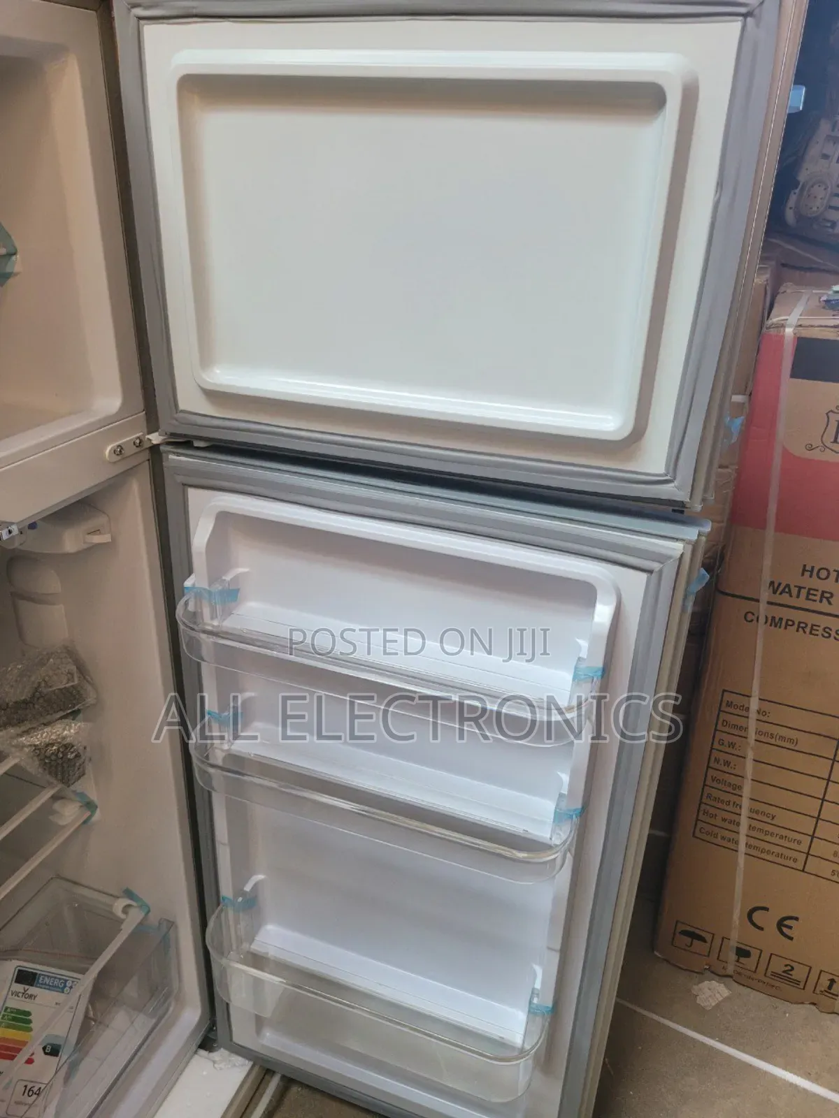 Victory 290 Refrigerator