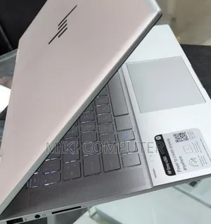 New Laptop HP Envy X360 8GB Intel Core I5 SSD 512GB