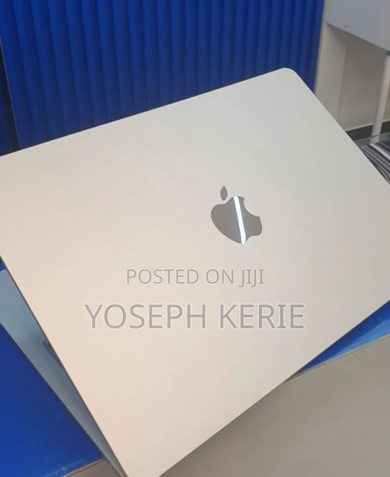 New Laptop Apple MacBook Air 2025 M4 13-Inch 16GB Apple M4 SSD 256GB