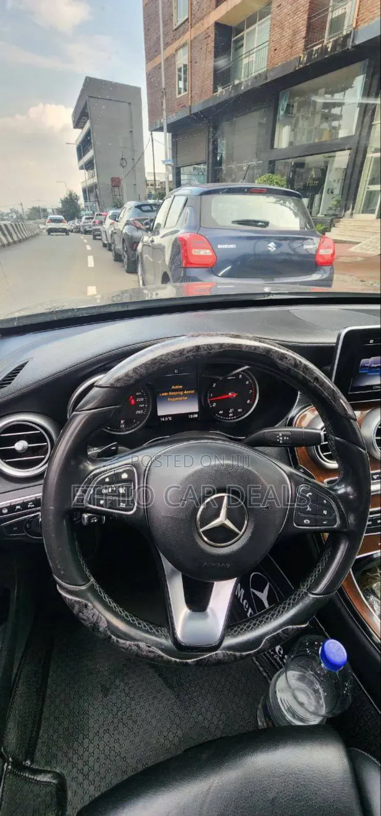 Mercedes-Benz C180 2016 Black