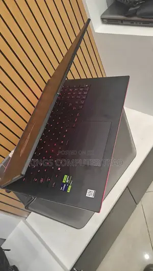 New Laptop Asus ROG Strix SCAR 15 32GB Intel Core I9 SSD 2T