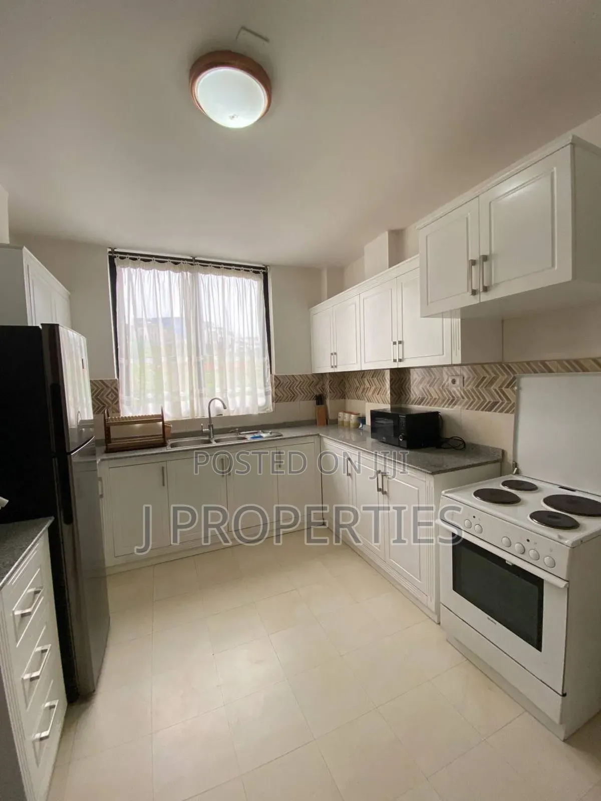Furnished 3bdrm Apartment in Yeka for rent