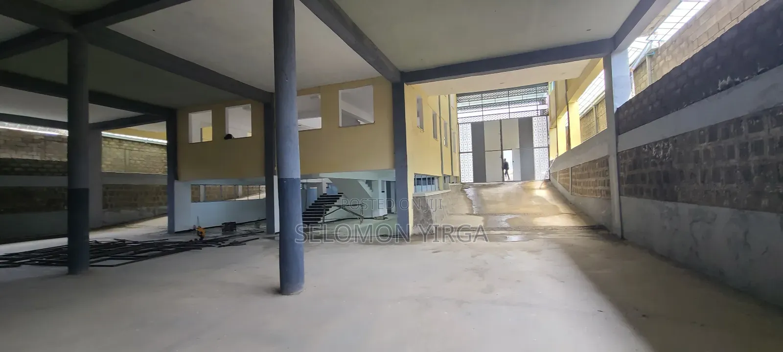 የሚከራይ መጋዘን ቃሊቲ