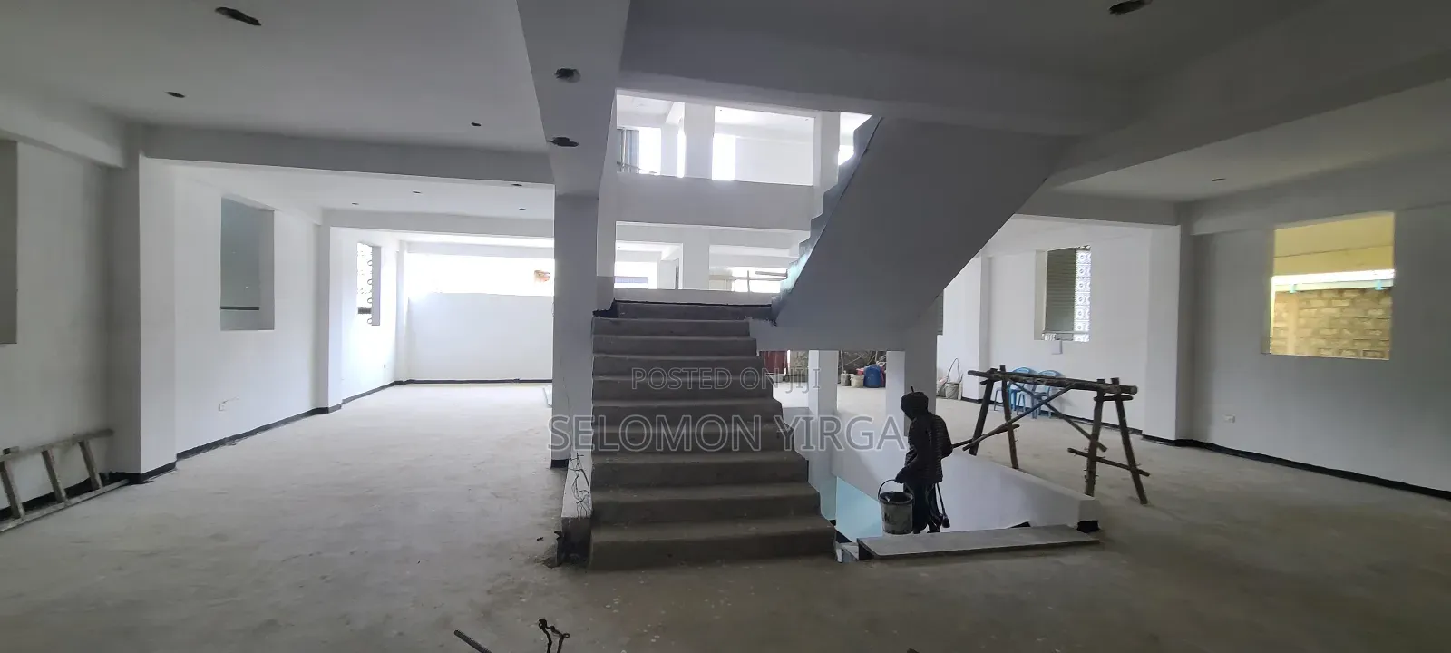 የሚከራይ መጋዘን ቃሊቲ