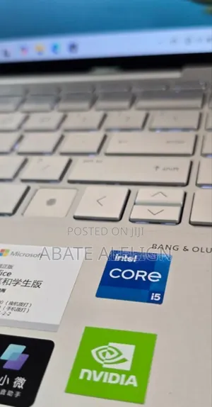 Photo - New Laptop HP Envy X2 11 16GB Intel Core i5 SSD 512GB