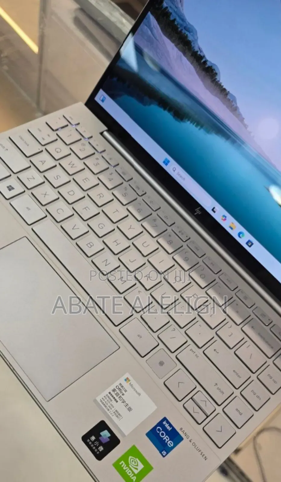 New Laptop HP Envy X2 11 16GB Intel Core i5 SSD 512GB