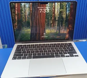 New Laptop Apple MacBook Air 2025 M4 13-Inch 16GB Apple M4 SSD 256GB