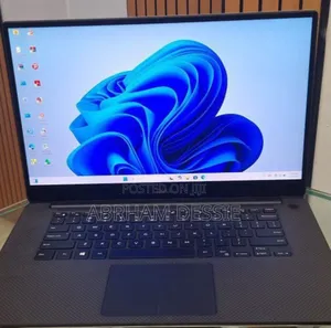 Photo - New Laptop Dell XPS 15 32GB Intel Core I9 SSD 2T