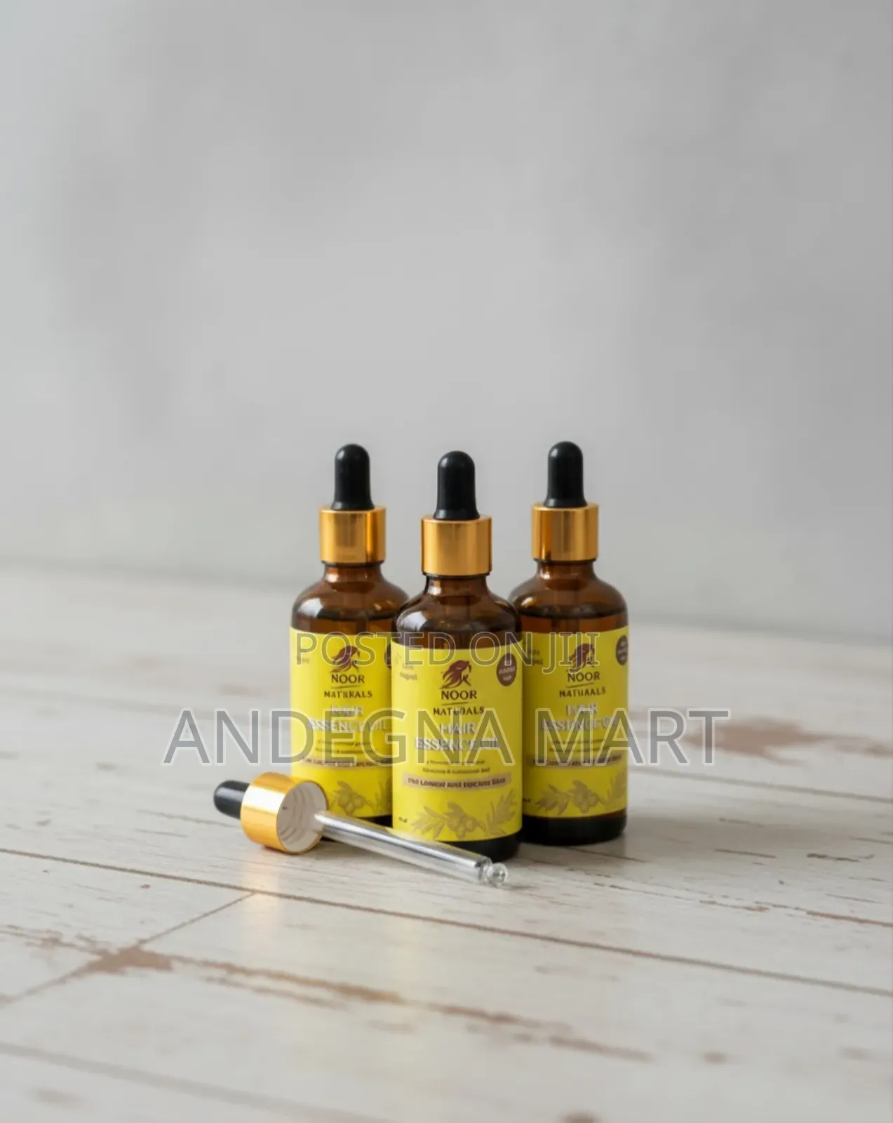 Noor Essence Oil: The Foundation of a Perfect Skincare Routine