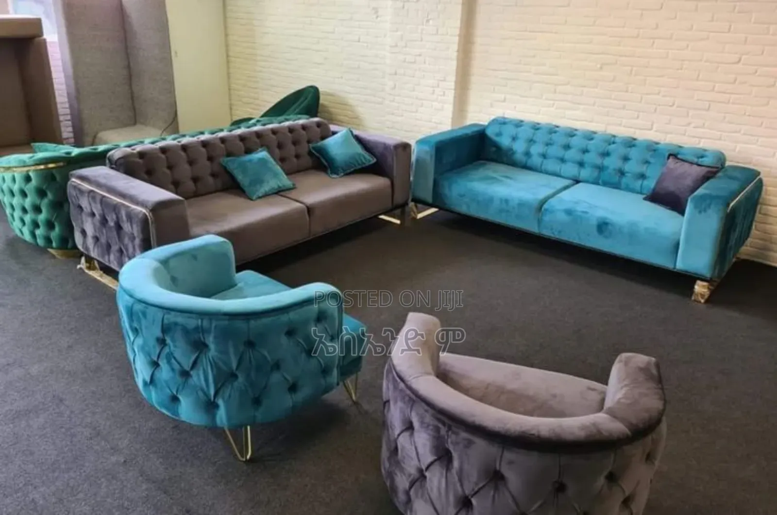 Goldin Lion Sofa Design