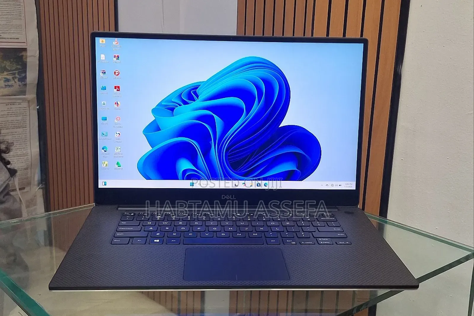 New Laptop Dell XPS 15 32GB Intel Core I9 SSD 2T