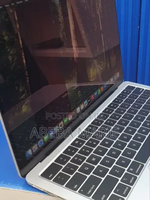 New Laptop Apple MacBook Air 2025 M4 13-Inch 16GB Apple M4 SSD 256GB