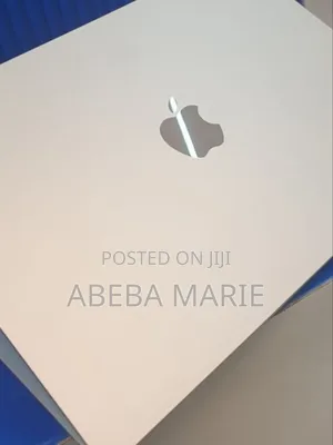 New Laptop Apple MacBook Air 2025 M4 13-Inch 16GB Apple M4 SSD 256GB