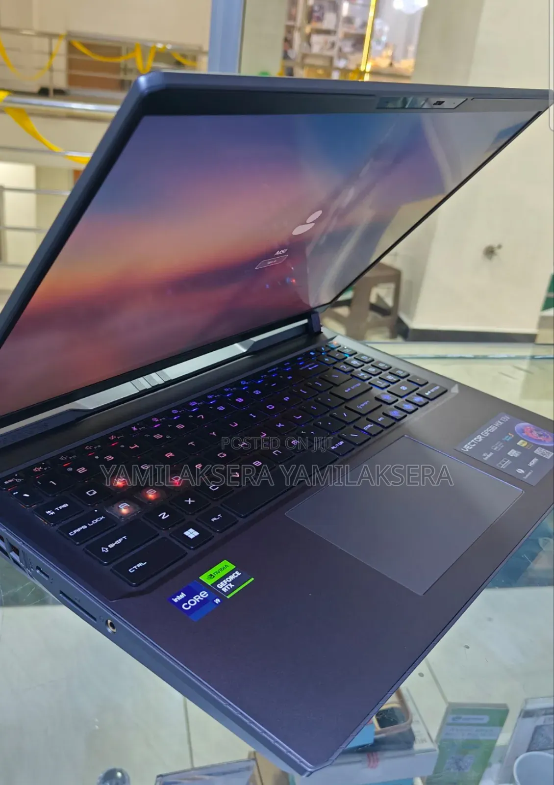 New Laptop MSI Vector GP68 HX 13V 16GB Intel Core I9 SSD 1T