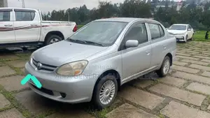 Toyota Platz 2005 Silver