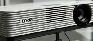 Photo - Esony Projector Model Name VPL-Dx221 Hardware Interface Vga, Hd