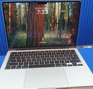 New Laptop Apple MacBook Air 2025 M4 13-Inch 16GB Apple M4 SSD 256GB