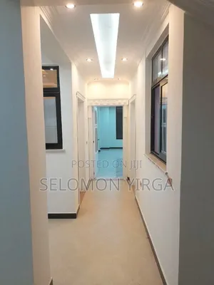 8bdrm Farm House in Adis Ababa, Bole for sale